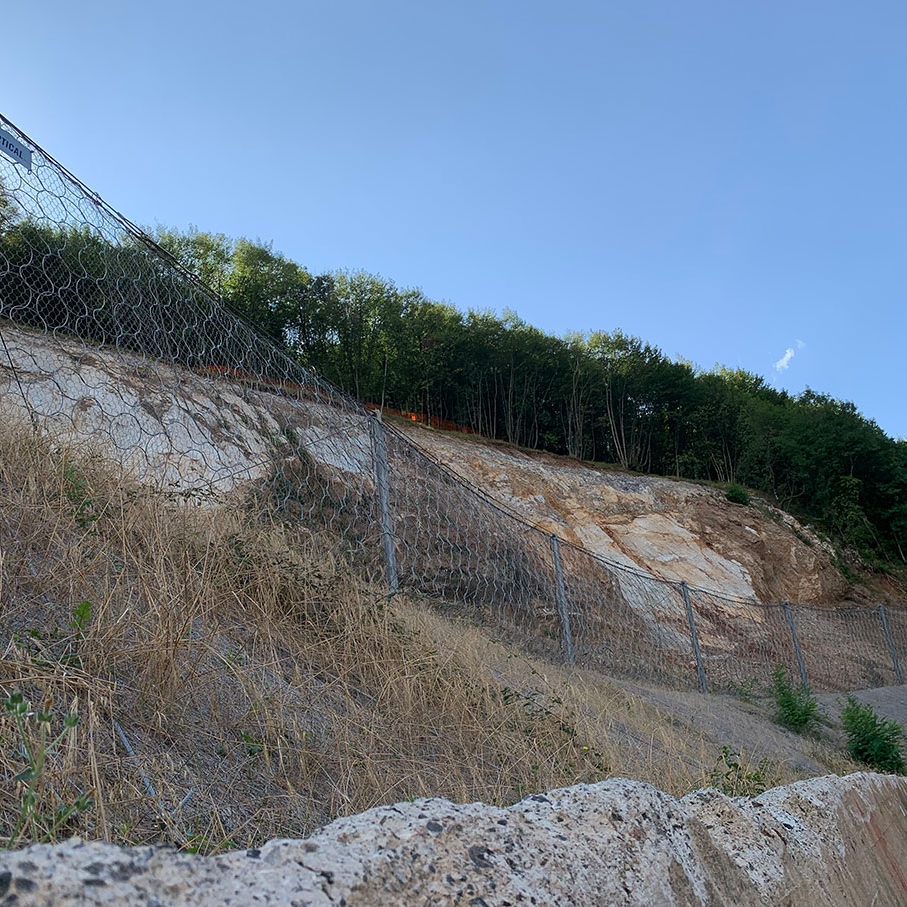 Ripristino e consolidamento della scarpata a monte della S.P. ex SS19