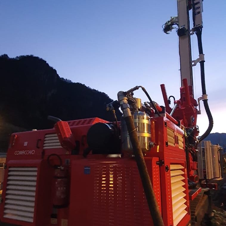 Bolzano. Walther Park, tunnel Alto Adige