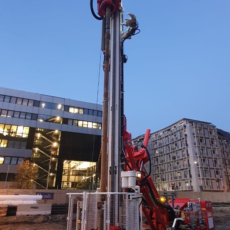 Bolzano. Walther Park, tunnel Alto Adige